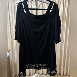Black Lace Hem Women's Top/Tunic